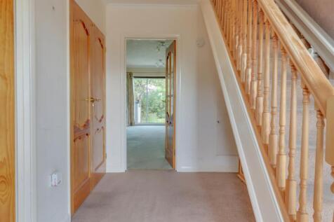 6 TIDWORTH AVENUE.jpg