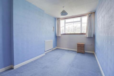 6 TIDWORTH AVENUE-10.jpg