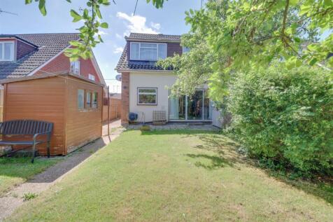 6 TIDWORTH AVENUE-16.jpg