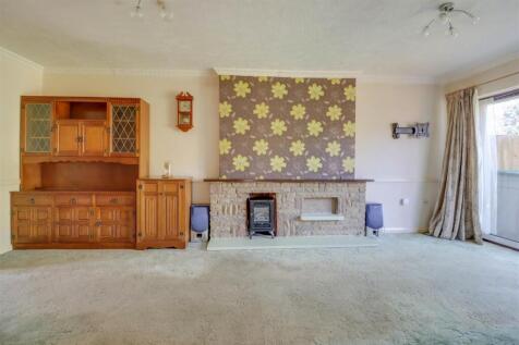 6 TIDWORTH AVENUE-17.jpg