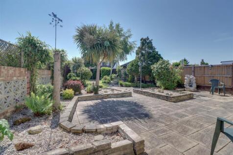 288 SOUTHEND ROAD SS11 8PS-14.jpg