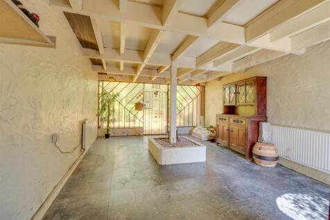 288 SOUTHEND ROAD SS11 8PS-13.jpg