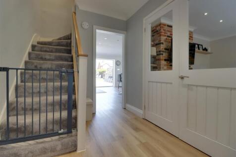 108 ELDER AVENUE-5.jpg