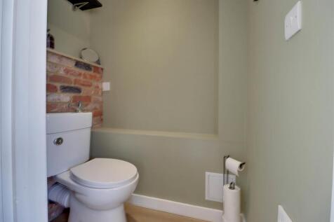 108 ELDER AVENUE-13.jpg