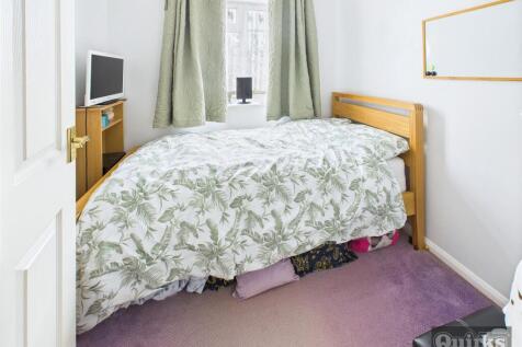 CAM02342G0-PR0105-STILL006.jpg