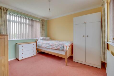 19 REEDS WAY INSIDE-6.jpg