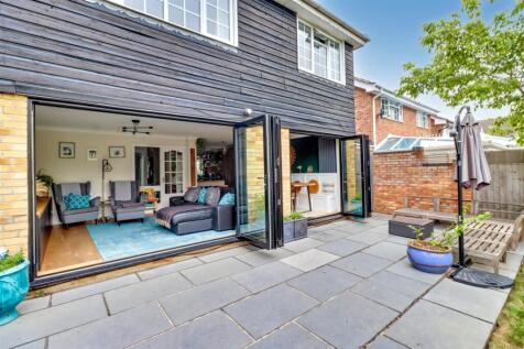 45 trinder way outside-4.jpg