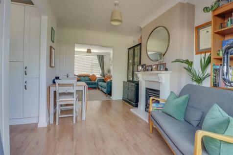 6 SANDOWN ROAD 25-8.jpg