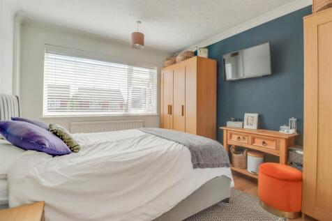 6 SANDOWN ROAD 25-20.jpg