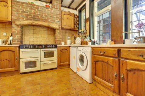 87 SOUTHEND ROAD-12.jpg