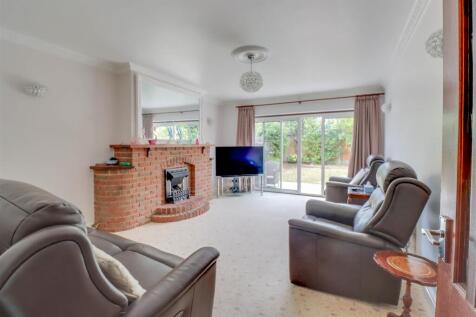 78 GRANGE AVENUE INSIDE-17.jpg