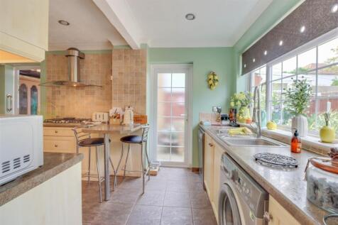 14 BURNE AVENUE-11.jpg