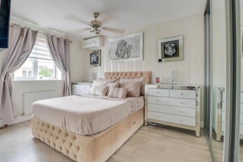 16 MAPLE LANE WICKFORD-11.jpg