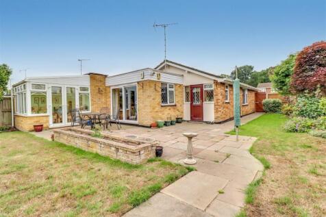 9 TOPPESFIELD AVENUE-19.jpg