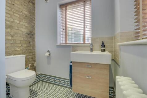 WESTHILL INSIDE-8.jpg