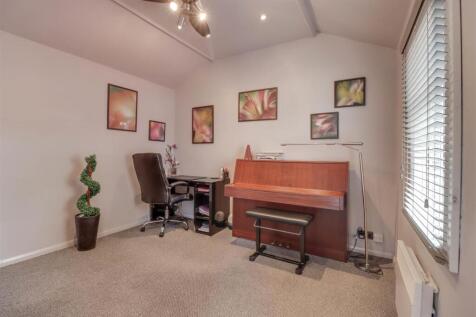 WESTHILL INSIDE-24.jpg