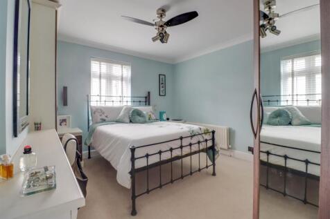 WESTHILL INSIDE-11.jpg