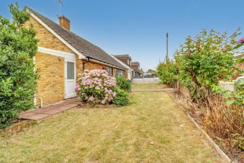 16 LONGFIELD CLOSE INSIDE-22.jpg