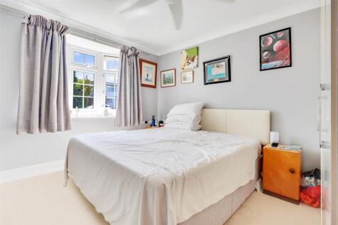 edited bedroom.jpg