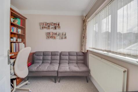 22 HIGHCLIFFE WAY_-21.jpg
