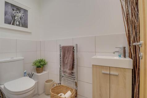 133 LONDON ROAD INSIDE-23.jpg