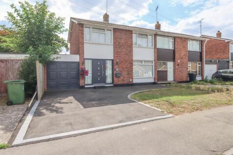 24 WHIST AVENUE OUTSIDE-3.jpg