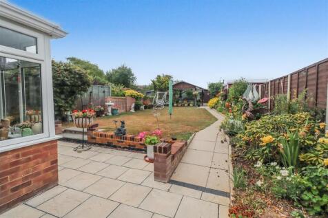 32 THIRD AVENUE REAR GARDEN-11.jpg