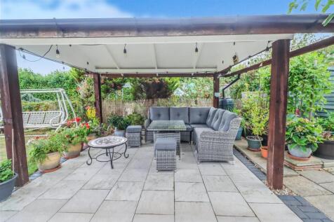 32 THIRD AVENUE REAR GARDEN-7.jpg