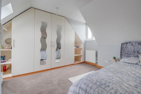 40 WOODBERRY ROAD.jpg