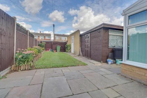 17 LARKSWOOD WALK-11.jpg