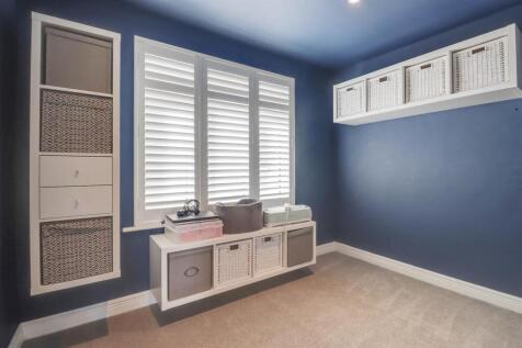 6 LILAC AVENUE INSIDE-12.jpg