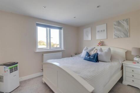 6 LILAC AVENUE INSIDE-24.jpg