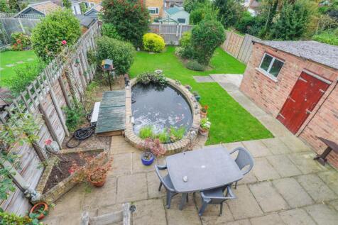 15 MERLIN WAY NEW OUTSIDE-6B.jpg