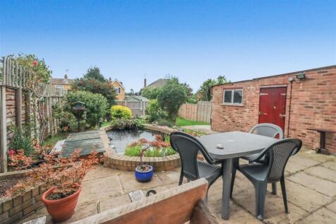 15 MERLIN WAY NEW OUTSIDE-2.jpg