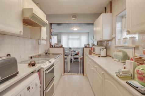 51 ETHELRED GARDENS INSIDE-7.jpg