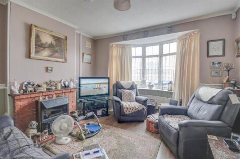 51 ETHELRED GARDENS INSIDE-8.jpg