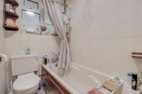 51 ETHELRED GARDENS INSIDE-10.jpg