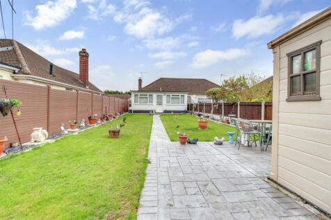 51 ETHELRED GARDENS INSIDE-2dp.jpg