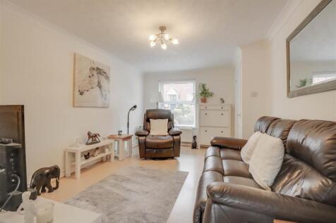 7 CRAWFORD CHASE INSIDE-2.jpg