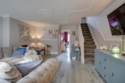 56 ALICIA AVENUE-6.jpg