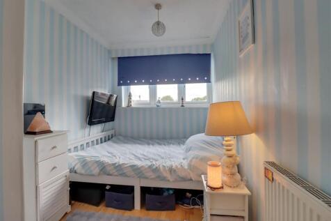 56 ALICIA AVENUE-13.jpg