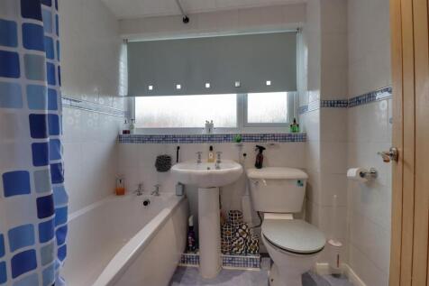 56 ALICIA AVENUE-10.jpg