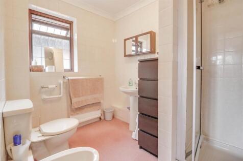 35 RIVERSIDE WALK WICKFORD-7.jpg