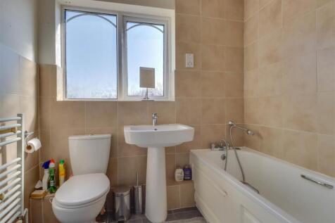 5 HORNCHURCH INSIDE-13.jpg