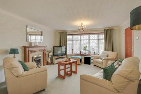 28 CHARLOTTE AVENUE-14.jpg