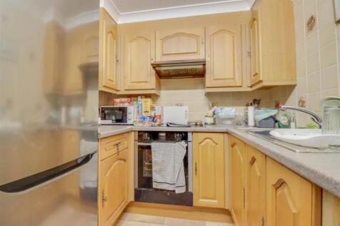 6 HOMEHOLLY HOUSE-3.jpg