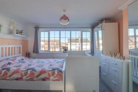 2 REEDS WAY INSIDE-11.jpg