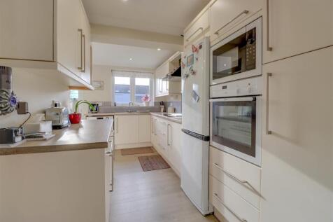 19 LAUREL AVENUE-7.jpg