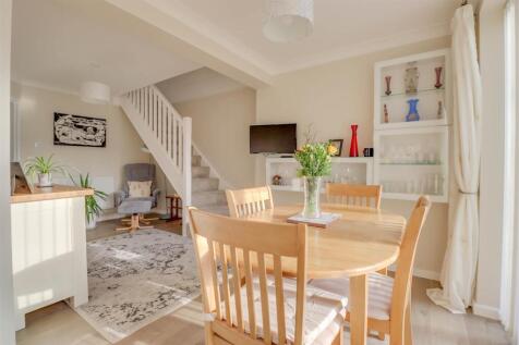 19 LAUREL AVENUE.jpg