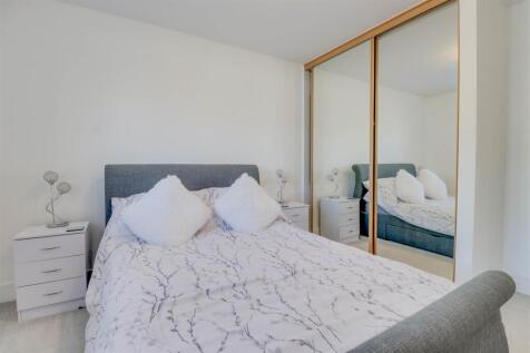 24 LIBERTY WAY INSIDE.jpg